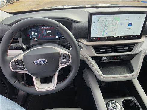 New 2026 Ford Explorer Active image 8