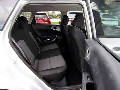 Used 2021 Kia Soul LX FWD image 20