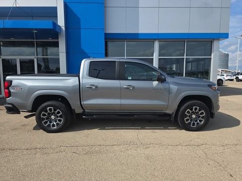 Used 2024 Chevrolet Colorado LT w/ LT Convenience Package III AWD/4WD image 5