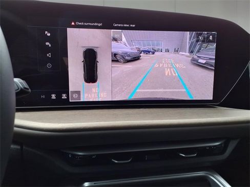 Used 2025 Audi Q5 Premium w/ Convenience Package image 18