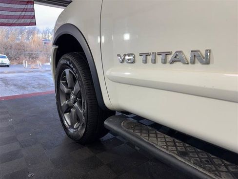 Used 2015 Nissan Titan SV w/ SV Value Truck Package image 7
