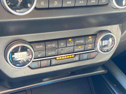 Used 2021 Ford Expedition XLT RWD image 26