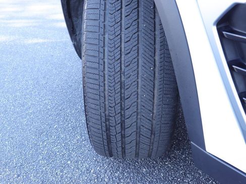 Used 2024 BMW X5 xDrive40i w/ Premium Package image 42