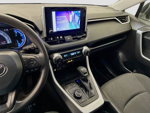 Used 2025 Toyota RAV4 XLE image 26