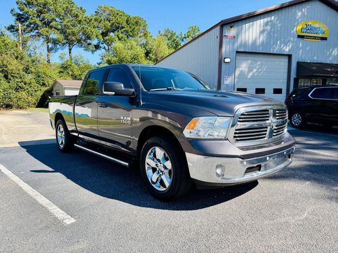 Used 2019 RAM 1500 Big Horn RWD image 1