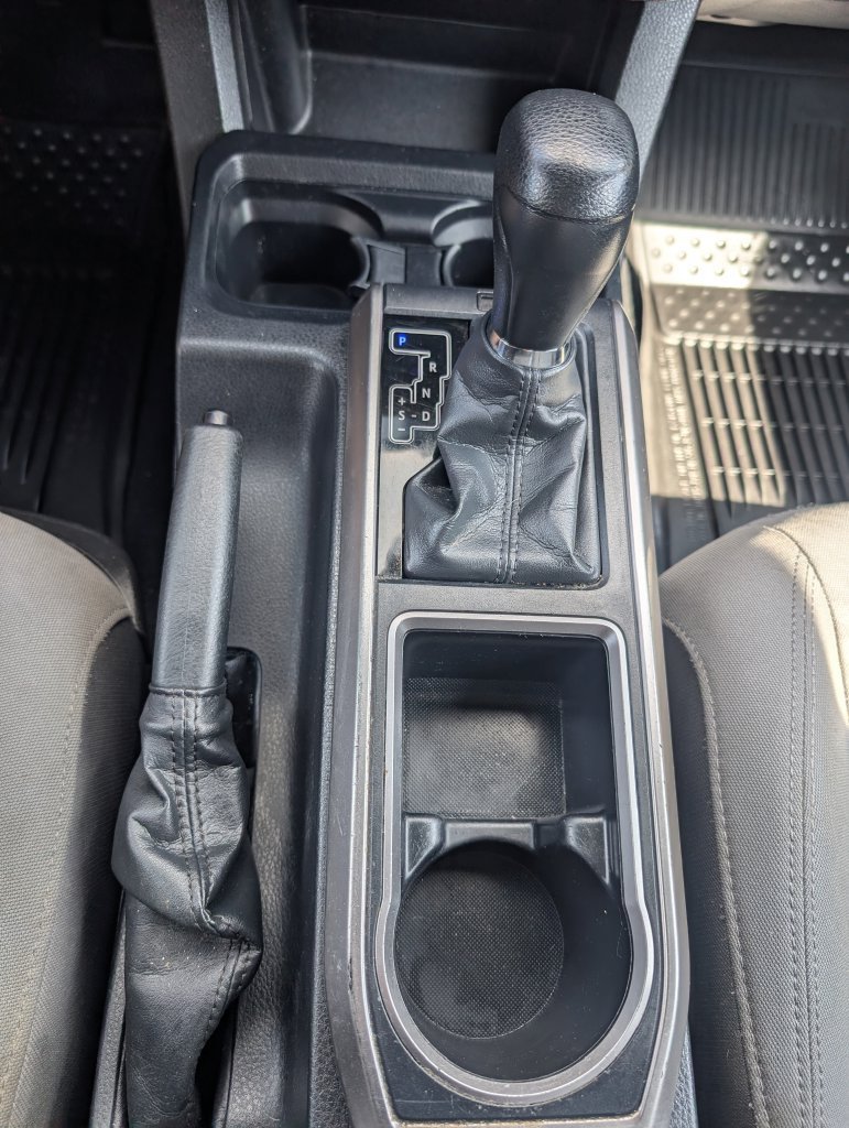 Certified 2023 Toyota Tacoma SR5 AWD/4WD image 24