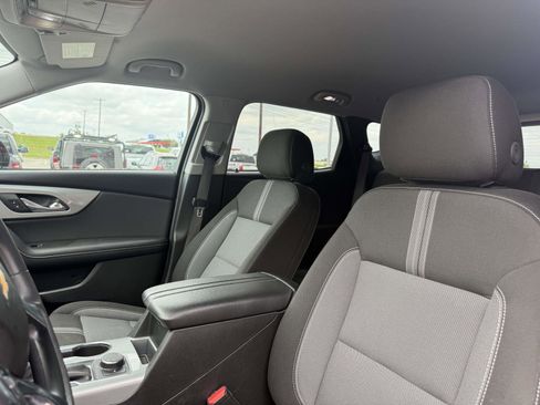 Used 2025 Chevrolet Blazer LT AWD/4WD image 8