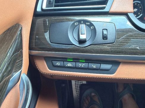 Used 2015 BMW 750Li RWD image 33