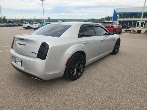 Used 2022 Chrysler 300 S RWD image 7