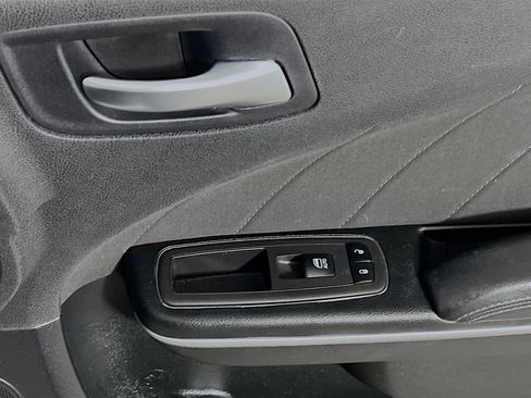 Used 2022 Dodge Charger SXT RWD image 32