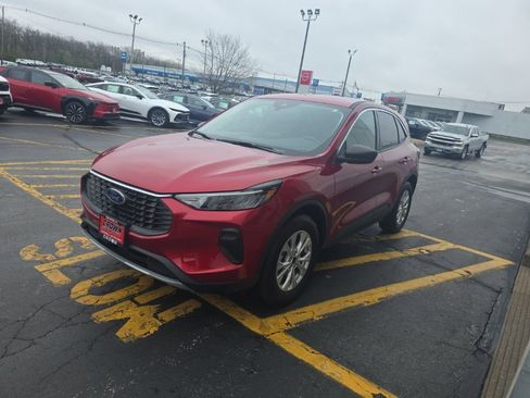 Used 2023 Ford Escape Active image 9