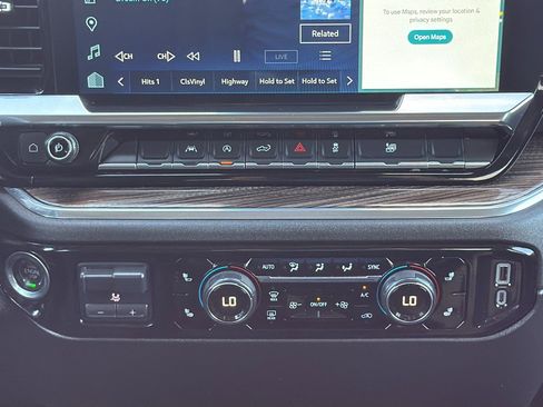 Used 2025 Chevrolet Silverado 1500 LT image 22