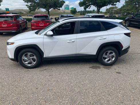 Certified 2022 Hyundai Tucson SEL AWD/4WD image 4