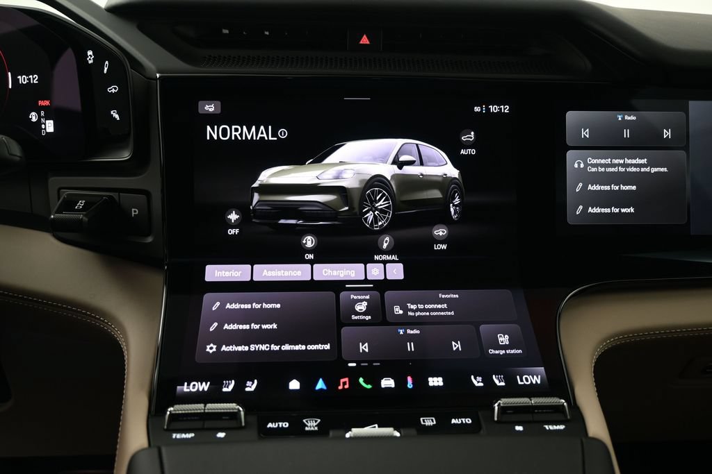 Certified 2026 Porsche Cayenne Electric AWD/4WD image 24