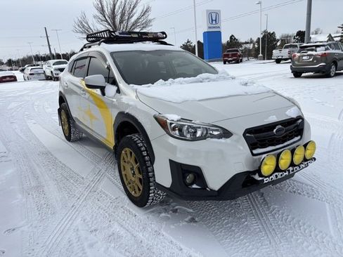 Used 2018 Subaru Crosstrek 2.0i Premium image 3