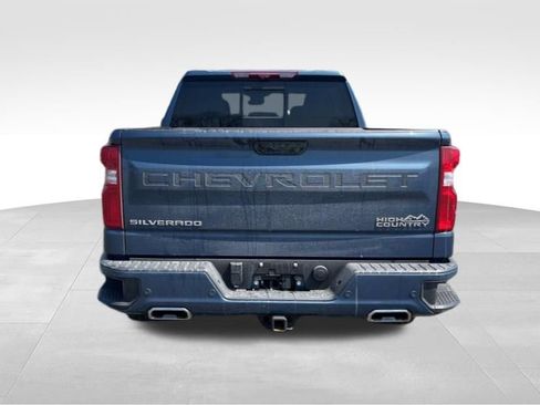 Used 2024 Chevrolet Silverado 1500 High Country w/ High Country Premium Package AWD/4WD image 5