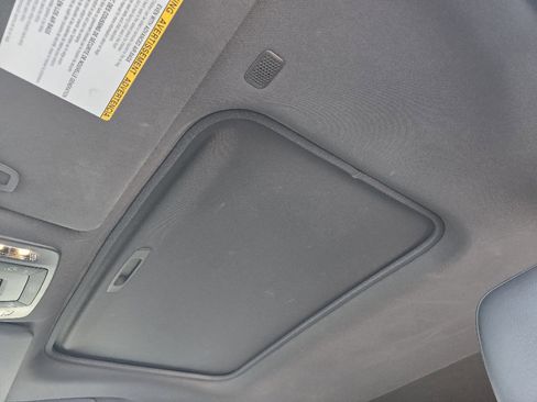 Used 2024 Toyota Sienna XLE Woodland Edition image 27