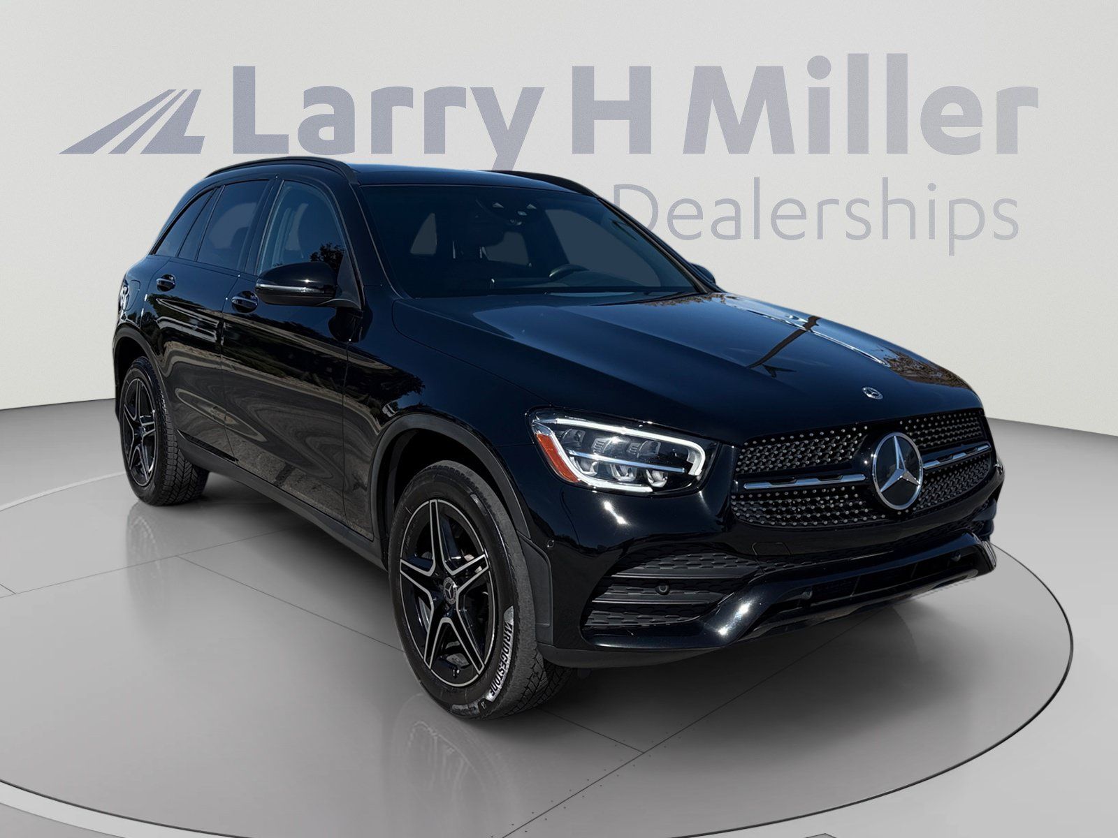 Used 2021 Mercedes-Benz GLC 300 4MATIC image 7