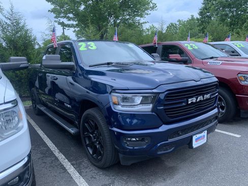 Used 2023 RAM 1500 Laramie AWD/4WD image 2