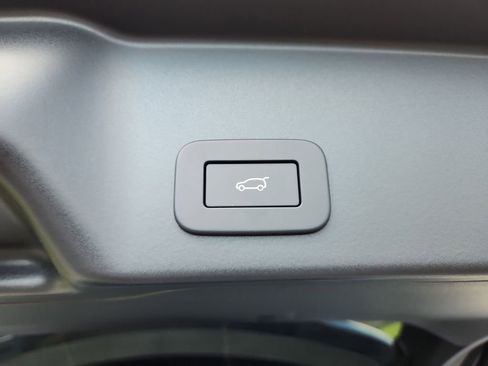 Used 2026 Land Rover Range Rover Evoque S AWD/4WD image 14