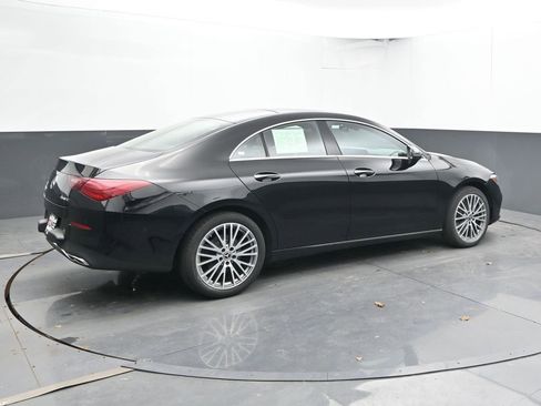 Used 2025 Mercedes-Benz CLA 250 4MATIC image 3