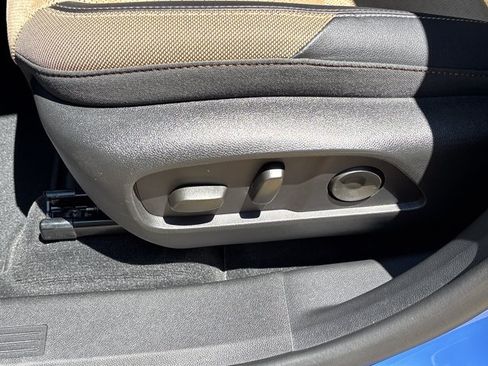 Used 2025 Chevrolet Equinox ACTIV FWD image 18