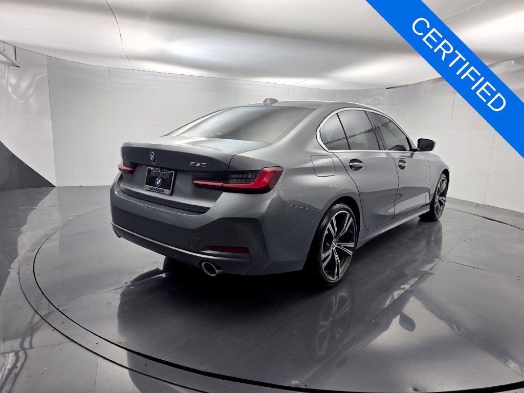 Certified 2024 BMW 330i Sedan w/ Convenience Package RWD image 4