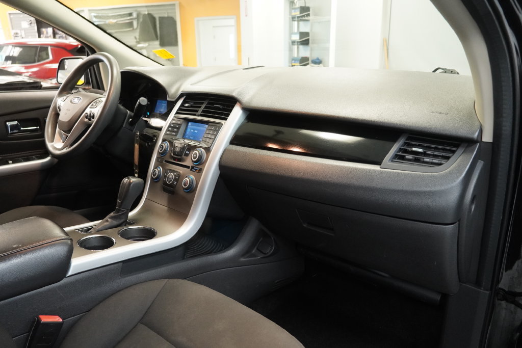 Used 2014 Ford Edge SE FWD image 34
