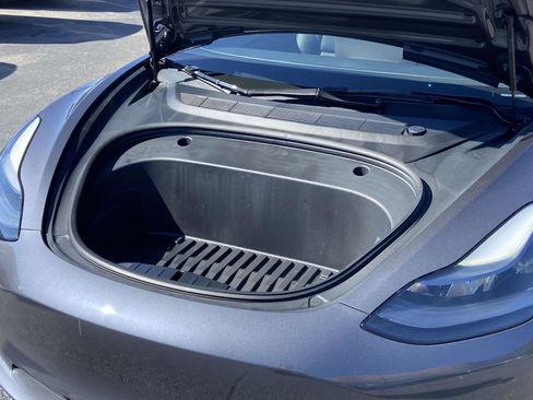 Used 2023 Tesla Model 3 Performance image 22