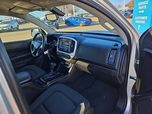 Used 2015 GMC Canyon SLE w/ SLE Convenience Package image 18