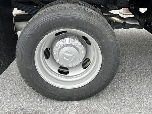 New 2024 RAM 5500 Tradesman image 7