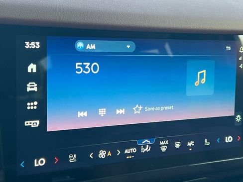 New 2025 Lincoln Navigator L Reserve image 17