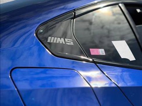 New 2026 BMW M5 w/ Executive Package image 24