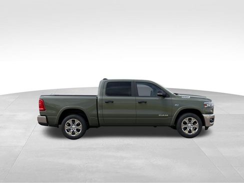 New 2026 RAM 1500 4x4 Crew Cab image 22