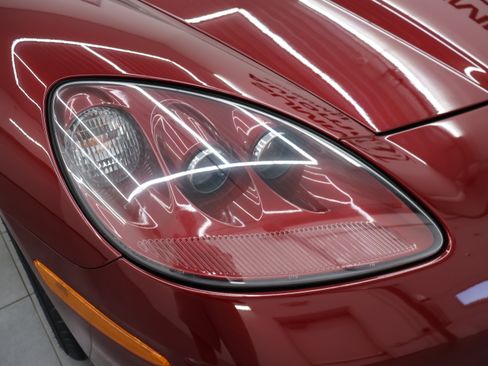 Used 2006 Chevrolet Corvette Convertible w/ Preferred Equipment Group RWD image 19
