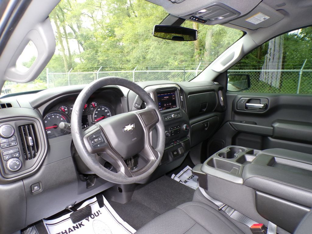 Used 2020 Chevrolet Silverado 1500 Custom w/ Custom Value Package AWD/4WD image 11