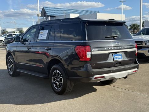Used 2024 Ford Expedition XLT image 14