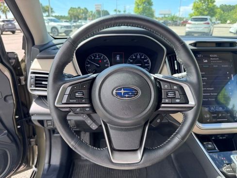 Used 2020 Subaru Outback Limited image 18