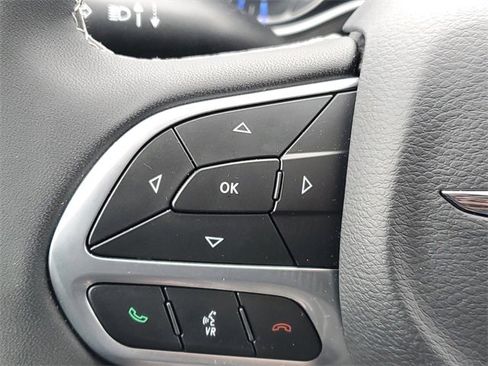 New 2026 Chrysler Pacifica Select image 21