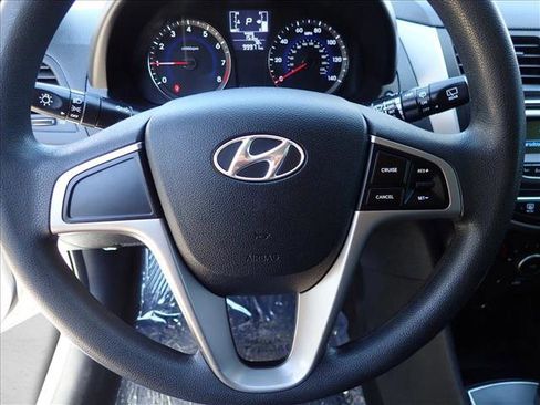 Used 2017 Hyundai Accent SE image 13