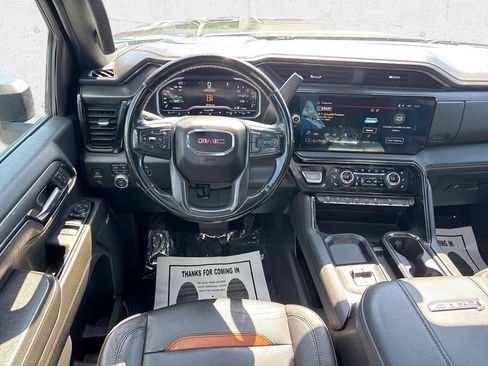 Used 2024 GMC Sierra 2500 AT4 w/ Technology Package AWD/4WD image 23
