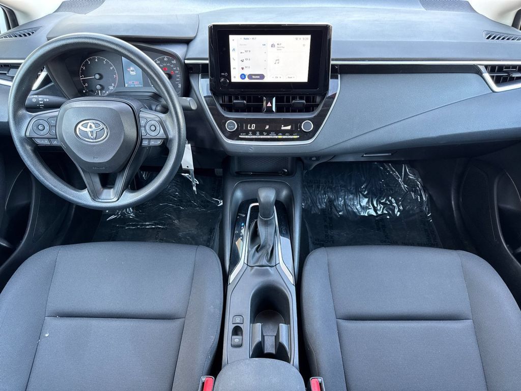 Used 2024 Toyota Corolla LE FWD image 12