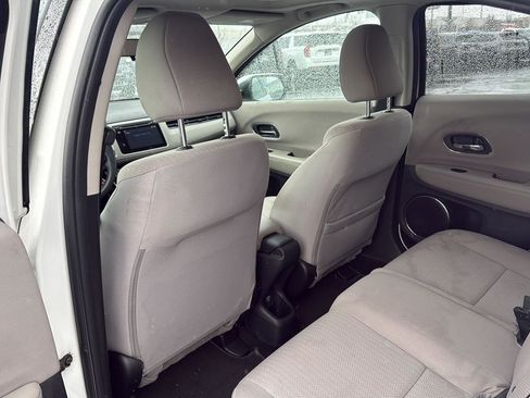 Used 2018 Honda HR-V EX image 21