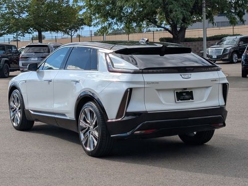 Certified 2024 Cadillac Lyriq Luxury w/ Nappa Leather Package AWD/4WD image 3