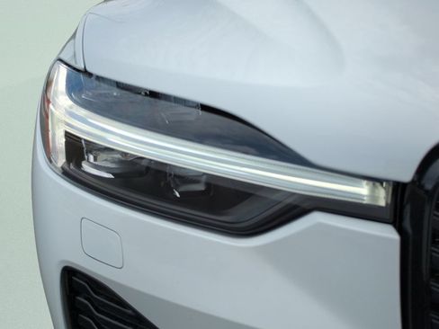 New 2026 Volvo XC60 B5 Plus w/ Climate Package AWD/4WD image 9