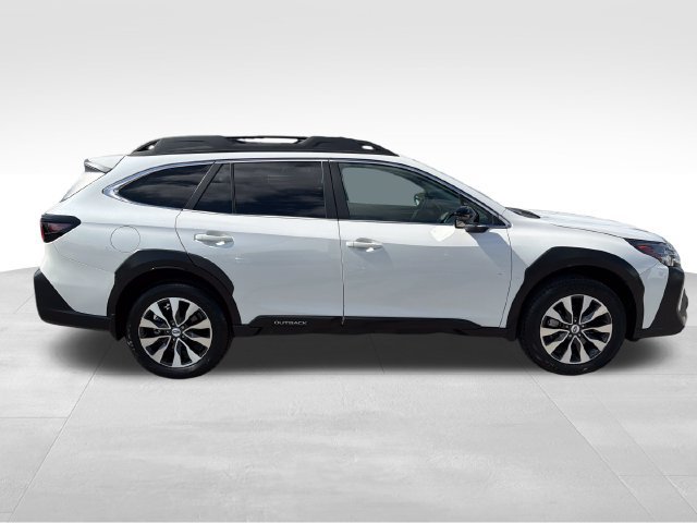 Used 2025 Subaru Outback Limited AWD/4WD image 8