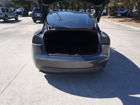 Used 2025 Tesla Model 3 Long Range image 17
