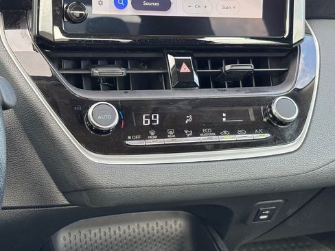 Certified 2024 Toyota Corolla LE FWD image 19