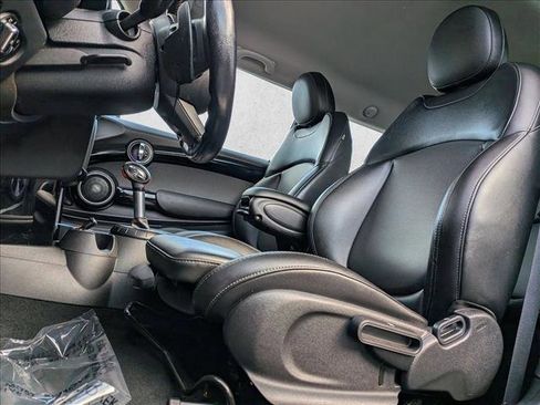 Used 2015 MINI Cooper S image 14