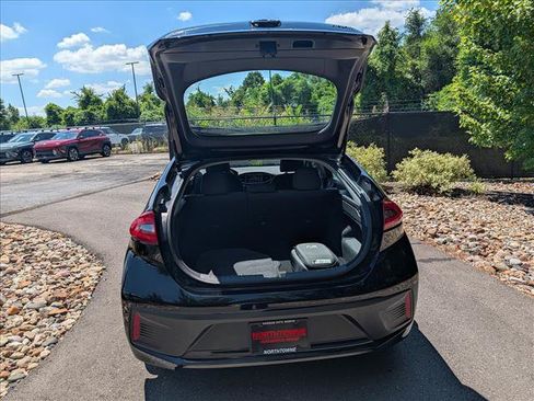 Used 2019 Hyundai Ioniq Plug-In Hybrid FWD image 21